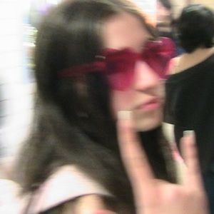 Meet your Posher, Jillian